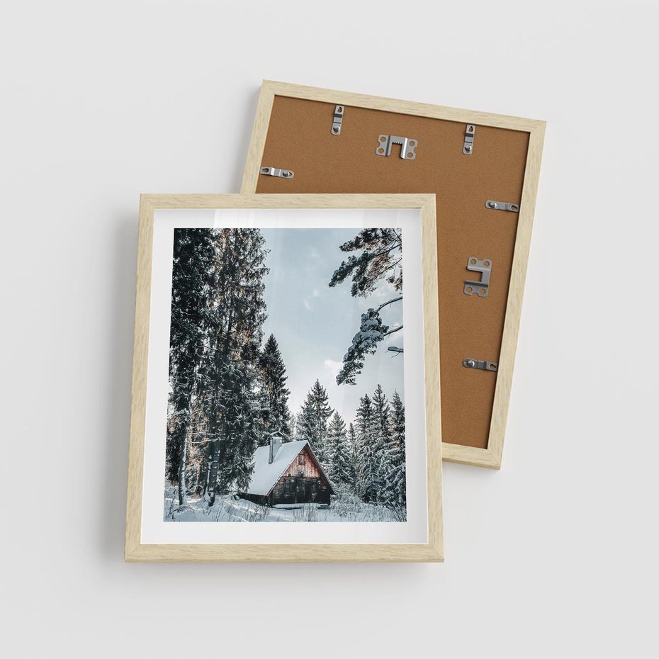 Plakat w ramie 40x50 - Górska Uroda Zimą: Dom w Śniegu - domek w górach, zima - rama drewno