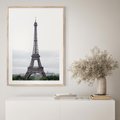 Plakat w ramie 30x40 - Eiffla w mglistym świetle - Eiffla, Paryż - rama drewno