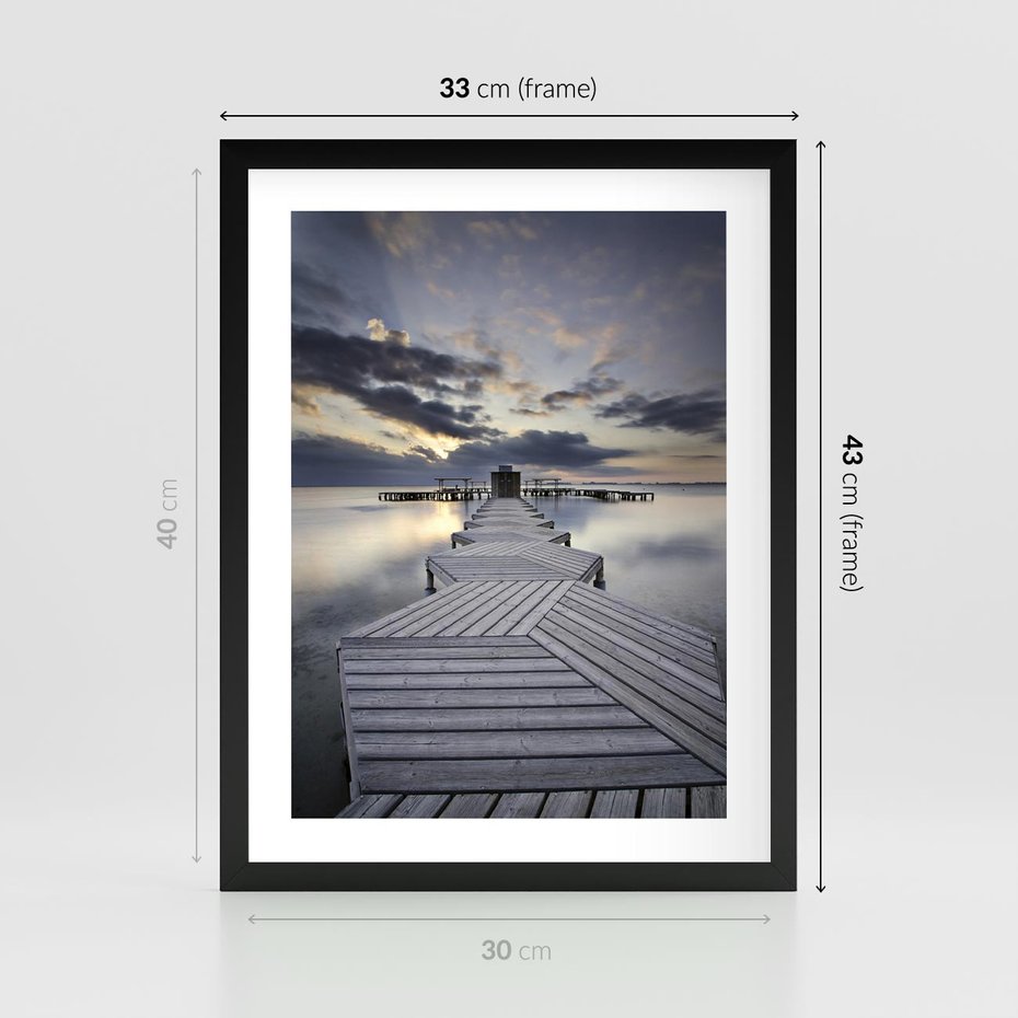 Plakat w ramie 30x40 - Spokój nad Jeziorem - pomost, jezioro - rama czarna