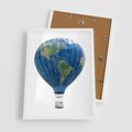 Plakat w ramie 50x70 - Podróżniczy balon nad ziemią - balon, ziemia - rama biała