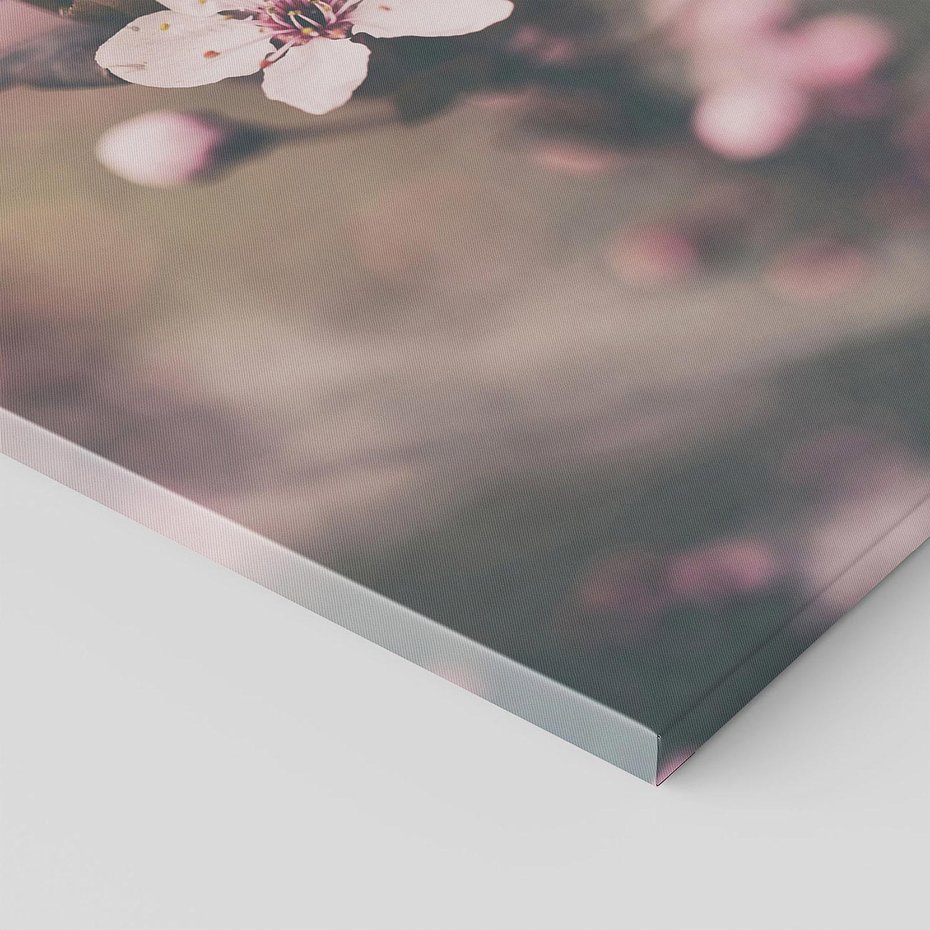 Obraz na płótnie 80x120 - Przemijający Urok - kwitnąca, wiśnia