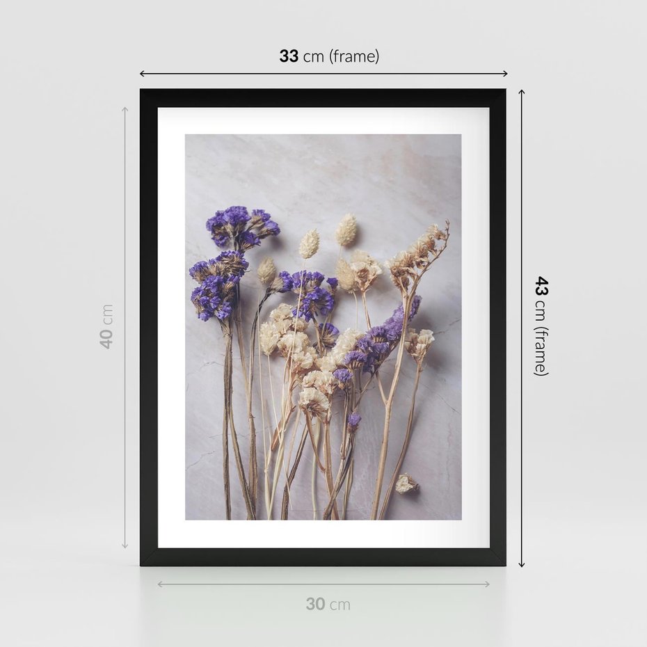 Plakat w ramie 30x40 - Błękitno-Biała Harmonia - suszone kwiaty, błekitne - rama czarna