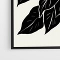Obraz w ramie 70x100 - Ruchome szkicowe odbicia - czarno biała grafika, roślinność - rama czarna