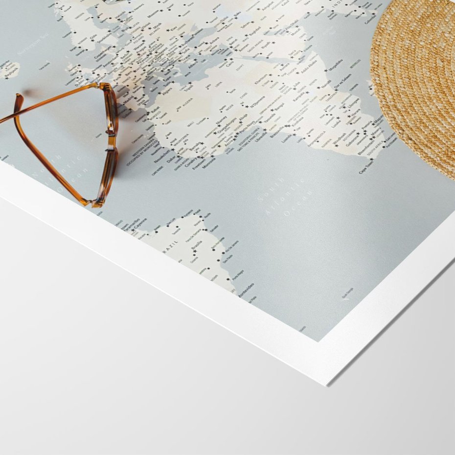 Plakat bez ramy 30x40 - Świat w Kadrze - mapa, aparat