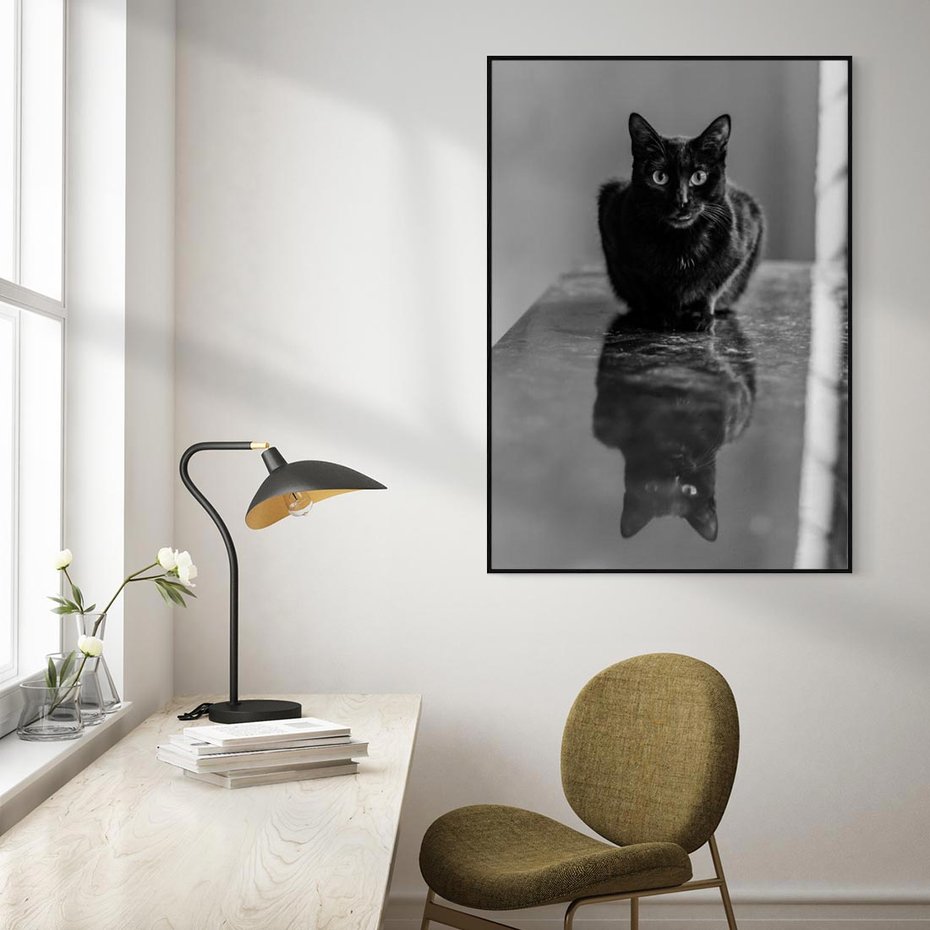 Obraz w ramie 70x100 - Kocie Oczy - kot, czarno białe zdjęcie - rama czarna