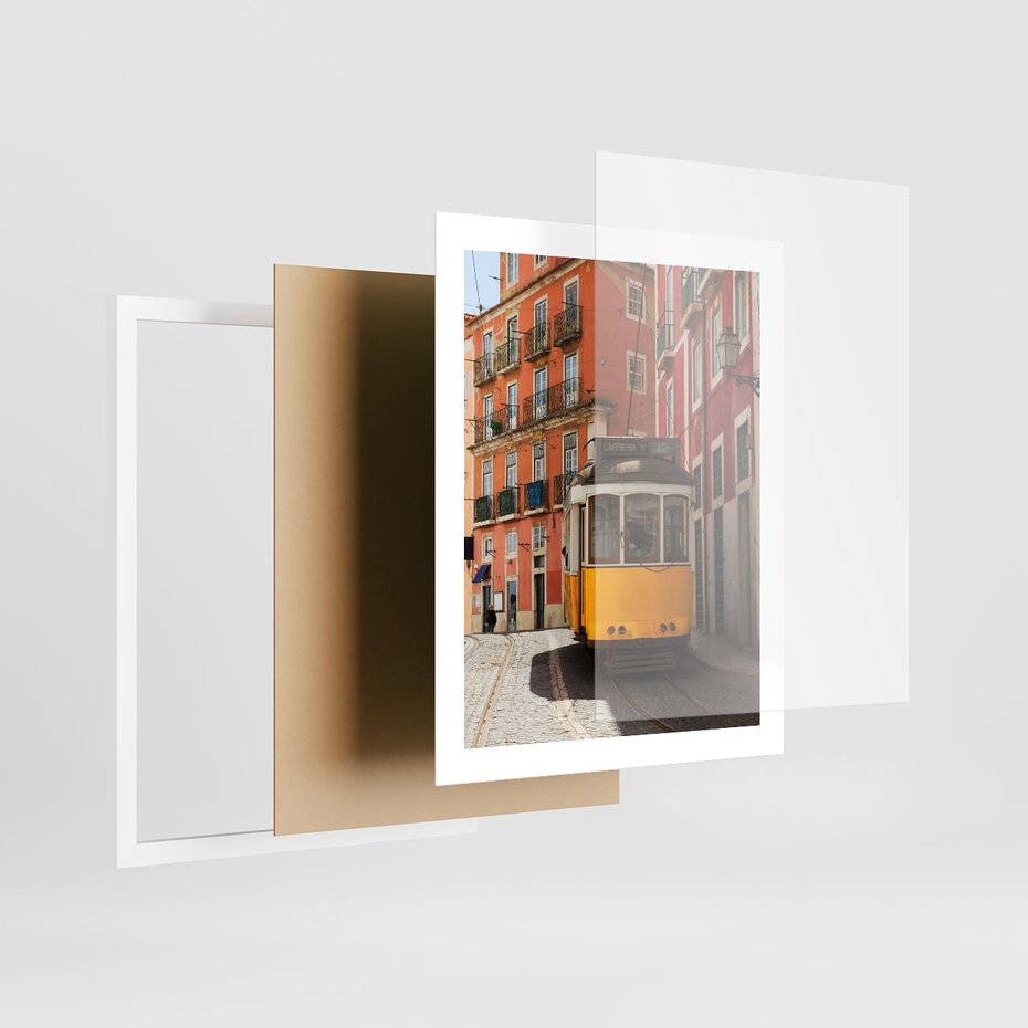 Plakat w ramie 40x50 - Urok tramwaju w Lizbonie - Lizbona, tramwaj - rama biała