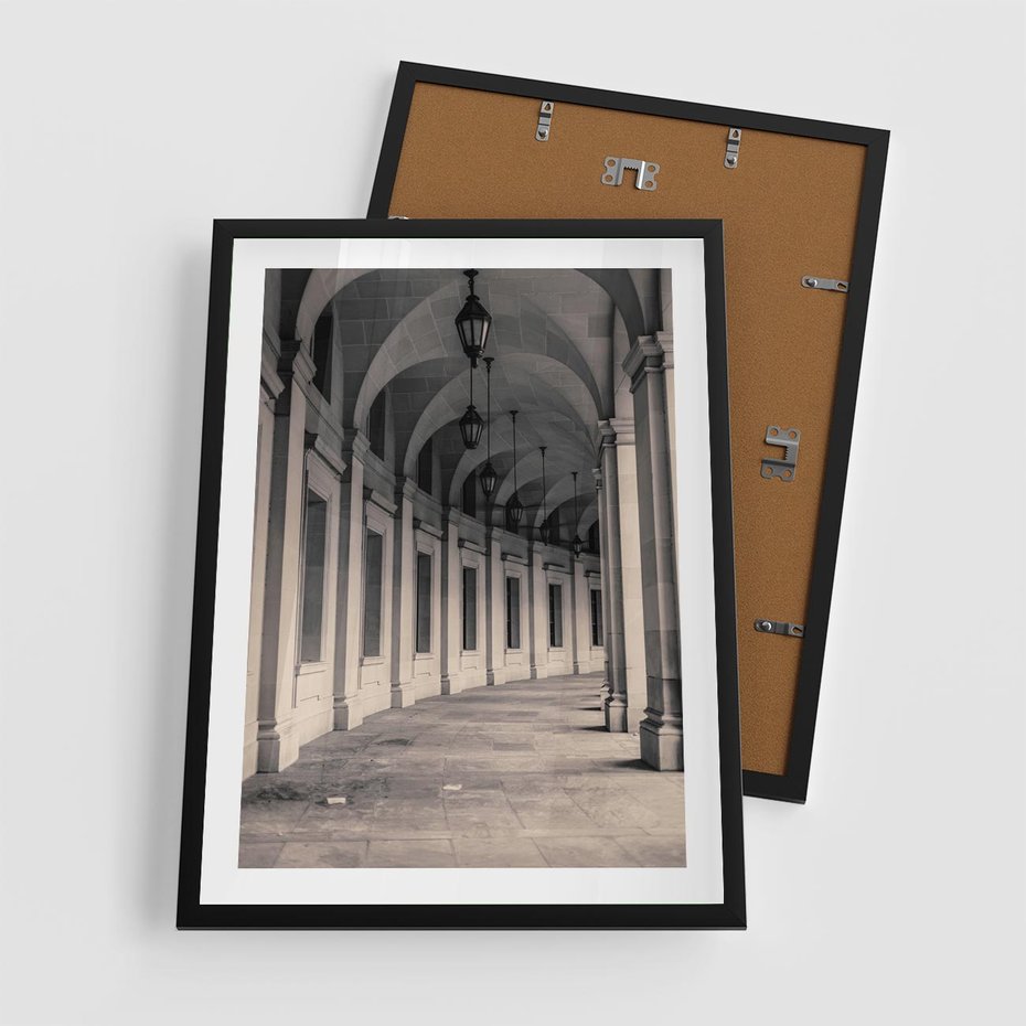 Plakat w ramie 50x70 - Kolumny Elegancji - architektura, kolumny - rama czarna