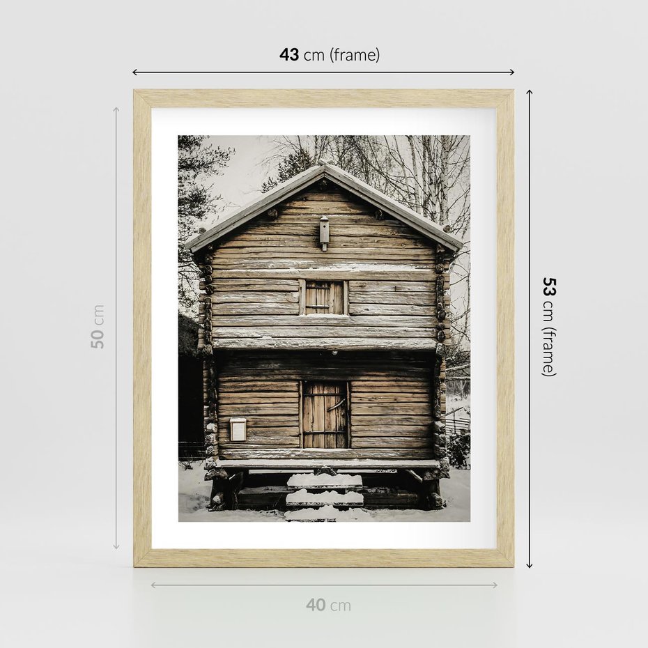 Plakat w ramie 40x50 - Stary Drewniany Dom w Śniegu - stary drewniany dom, zima - rama drewno