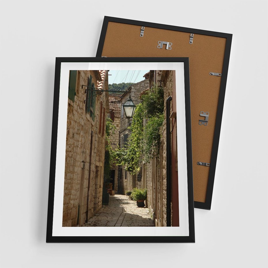 Plakat w ramie 50x70 - Urokliwa włoska uliczka - włoska, uliczka - rama czarna