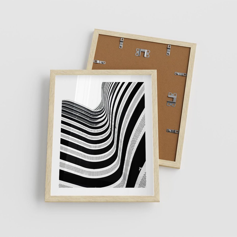 Plakat w ramie 40x50 - Nowoczesność w Monochromii - nowoczesna architektura, czarno białe zdjęcie - rama drewno