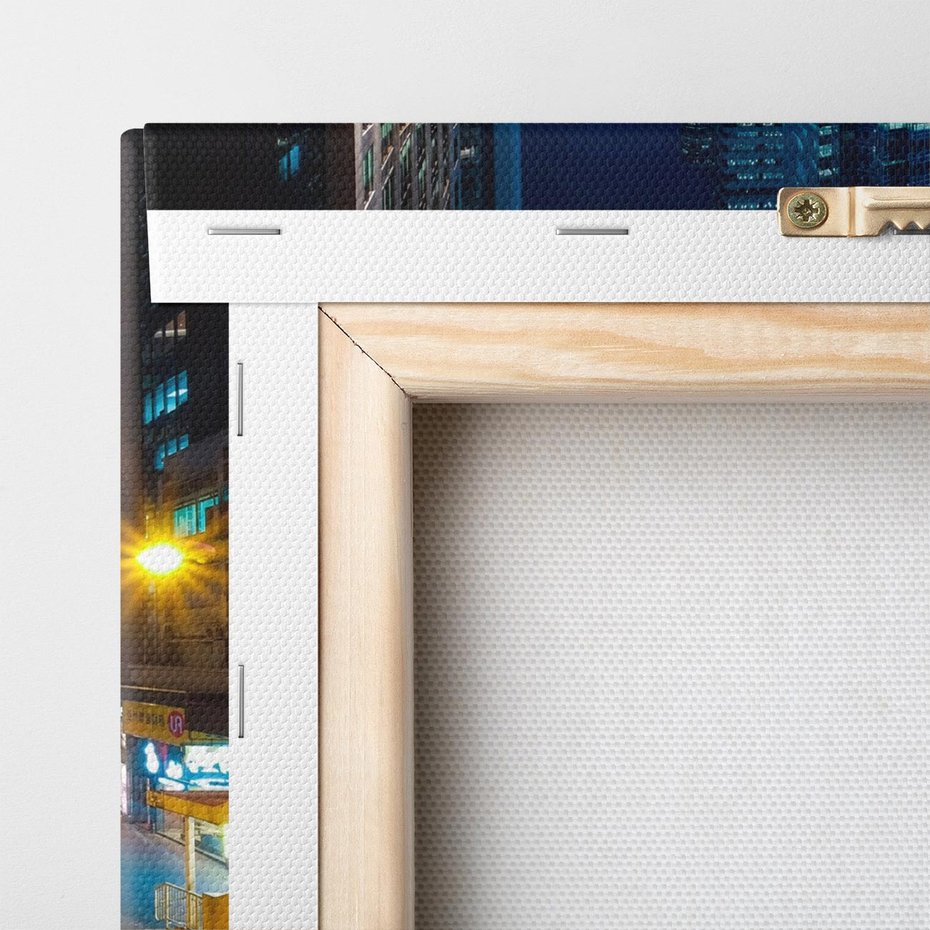 Obraz na płótnie 70x50 - Nocne miasto w Japonii: Tajemnicza atmosfera - Japonia, miasto