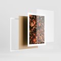 Plakat w ramie 30x40 - Jesienny Splot: Pomarańczowe Liście - liście, pomarańczowe suche liście - rama biała