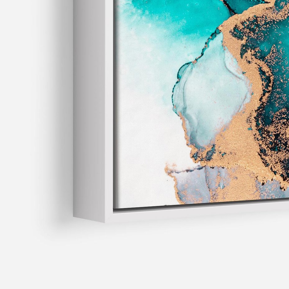 Obraz w ramie 50x50 - Elegancja i Subtelność - marmur, złoto - rama biała