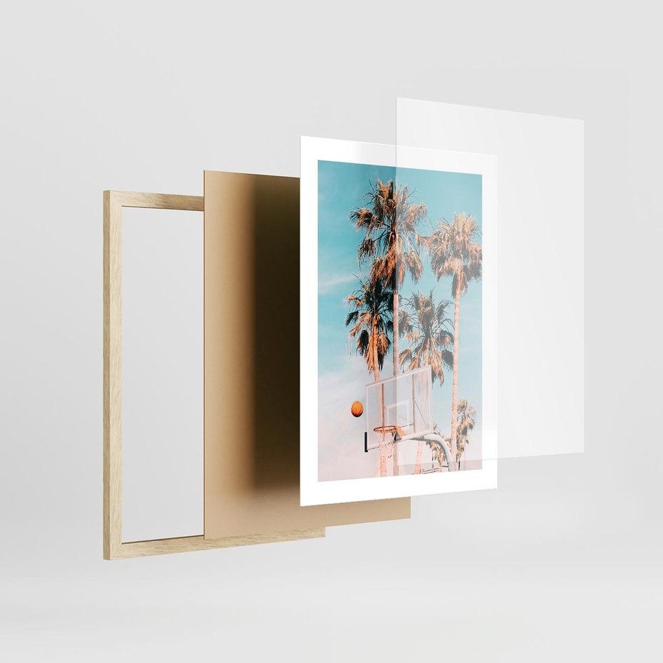Plakat w ramie 30x40 - Egzotyczna Koszykówka - palmy na tle nieba, koszykówka - rama drewno