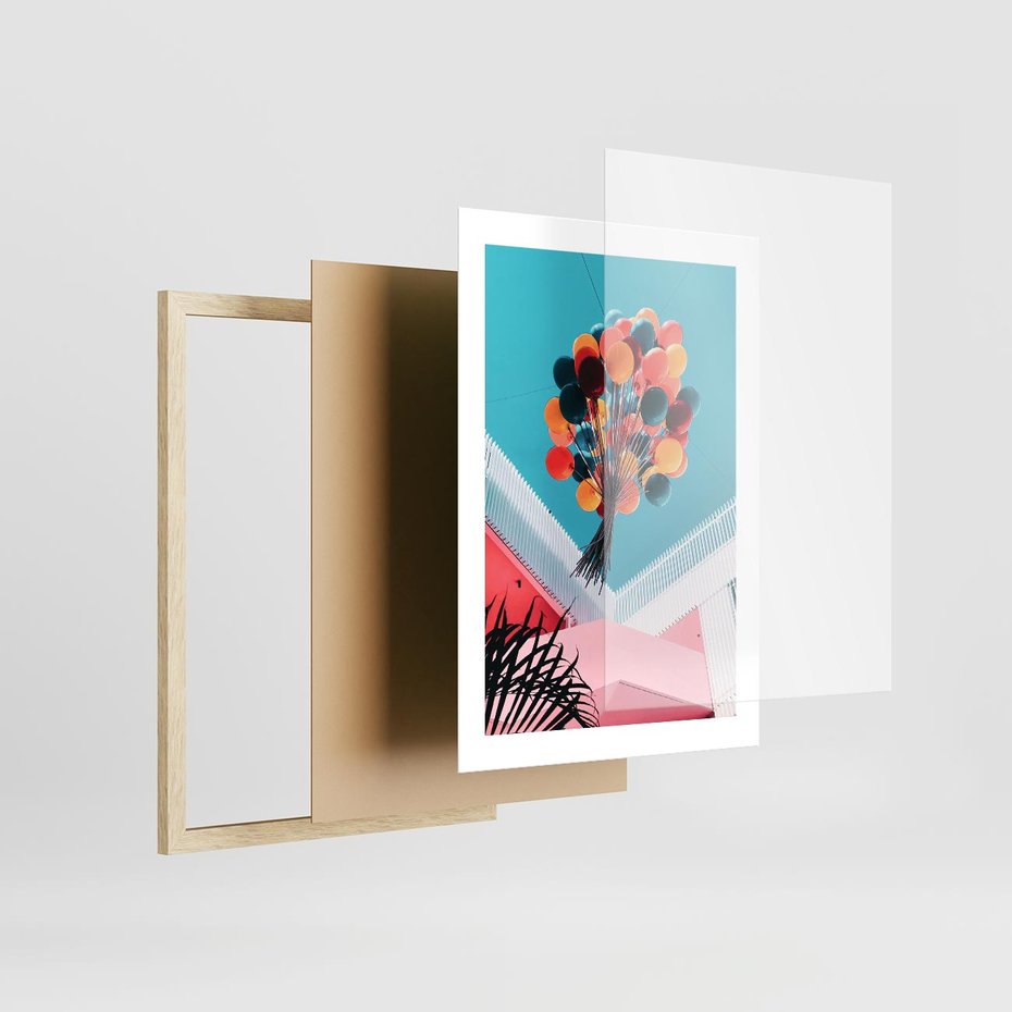Plakat w ramie 30x40 - Kolorowe Balony Pod Niebem - kolorowe balony na tle niebieskiego nieba - rama drewno