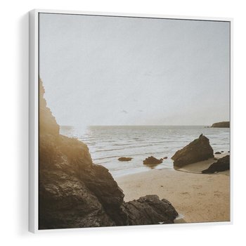Obraz w ramie 80x80 - Magia Wieczornego Spokoju - plaża, zachód - rama biała