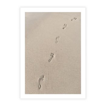 Plakat bez ramy 30x40 - Ślady na Złocistym Piasku - piasek, ślady stóp na piasku