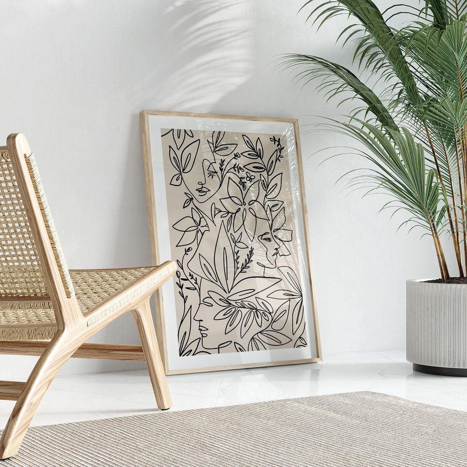 Plakat w ramie 40x50 - Kobiecy Portret Duszy - beżowe tło, czarny szkic nowoczesnych kwiatów - rama drewno