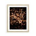 Plakat w ramie 40x50 - Jesienne Liście: Nostalgiczna Kolorystyka - suche liście, jesień - rama drewno