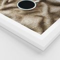 Plakat w ramie 40x50 - Filiżanka Kawy na Brązowym Kocu - kawa, czarna kawa - rama biała