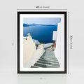 Plakat w ramie 40x50 - Malowniczy urok wyspy - Santorini, schodki - rama czarna