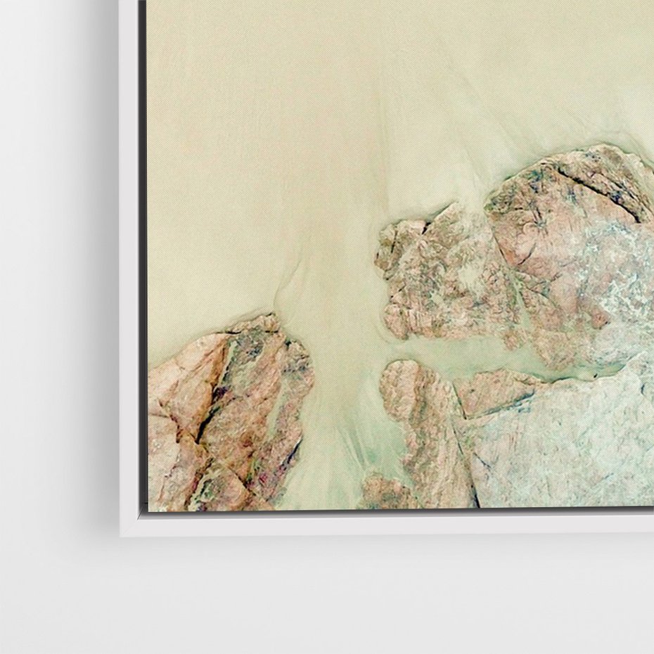 Obraz w ramie 70x100 - Turkusowe Skrzydła - morze, plaża - rama biała