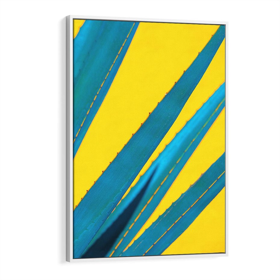Obraz w ramie 70x100 - Świeżość Natury - aloes, liście - rama biała
