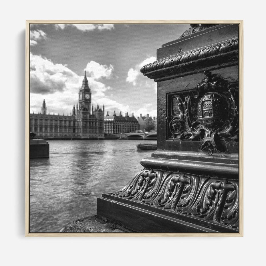 Obraz w ramie 50x50 - Pejzaż kruchości i siły - Londyn, Tamiza - rama drewno