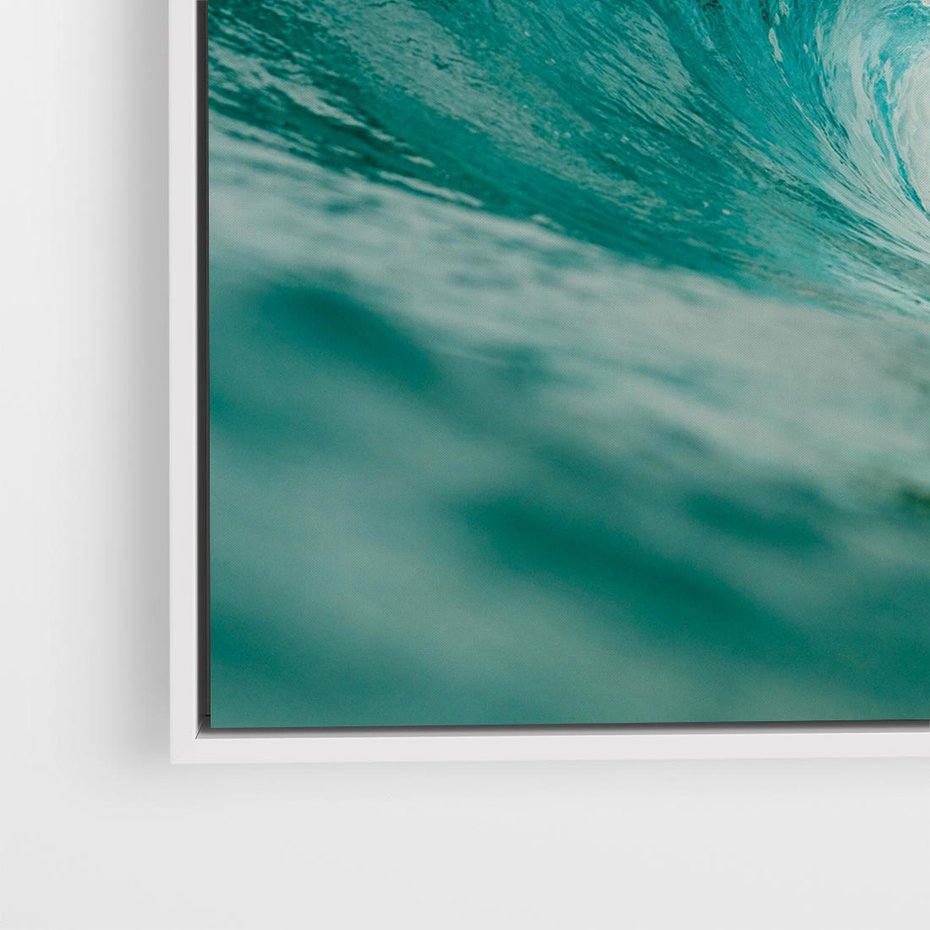 Obraz w ramie 80x80 - Rajskie Wybrzeże - fotografia, duża fala - rama biała