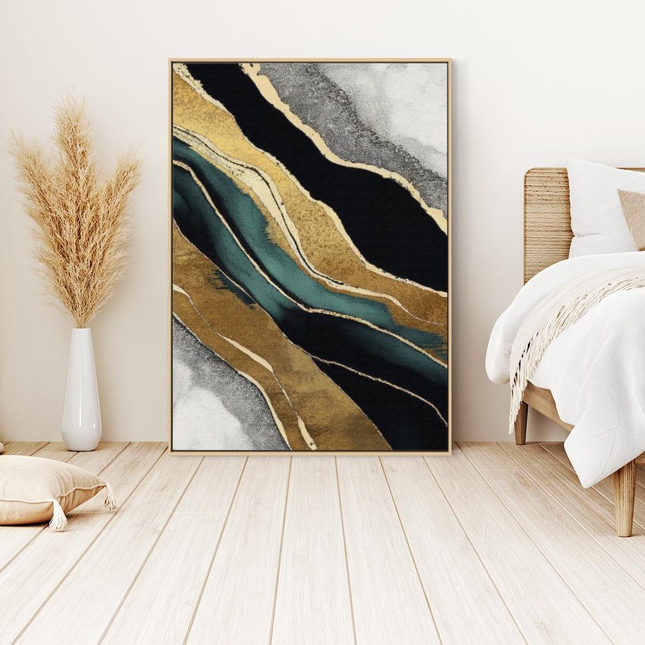 Obraz w ramie 70x100 - Refrakcje płynącej rzeczywistości - jak marmurowa rzeka, linie złota - rama drewno