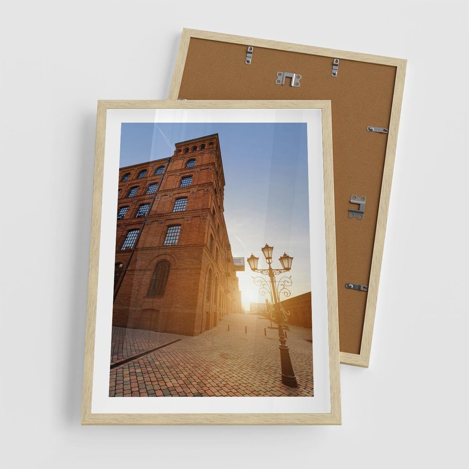 Plakat w ramie 50x70 - Perspektywa uliczki - uliczka, perspektywa - rama drewno