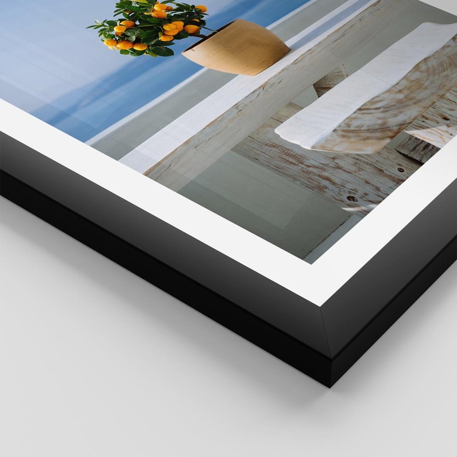 Plakat w ramie 30x40 - Uroki Santorini - Santorini, Grecja - rama czarna