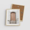 Plakat w ramie 40x50 - Śródziemnomorskie Drzwi Czasu - fotografia starych drzwi, śródziemnomorska architektura - rama drewno