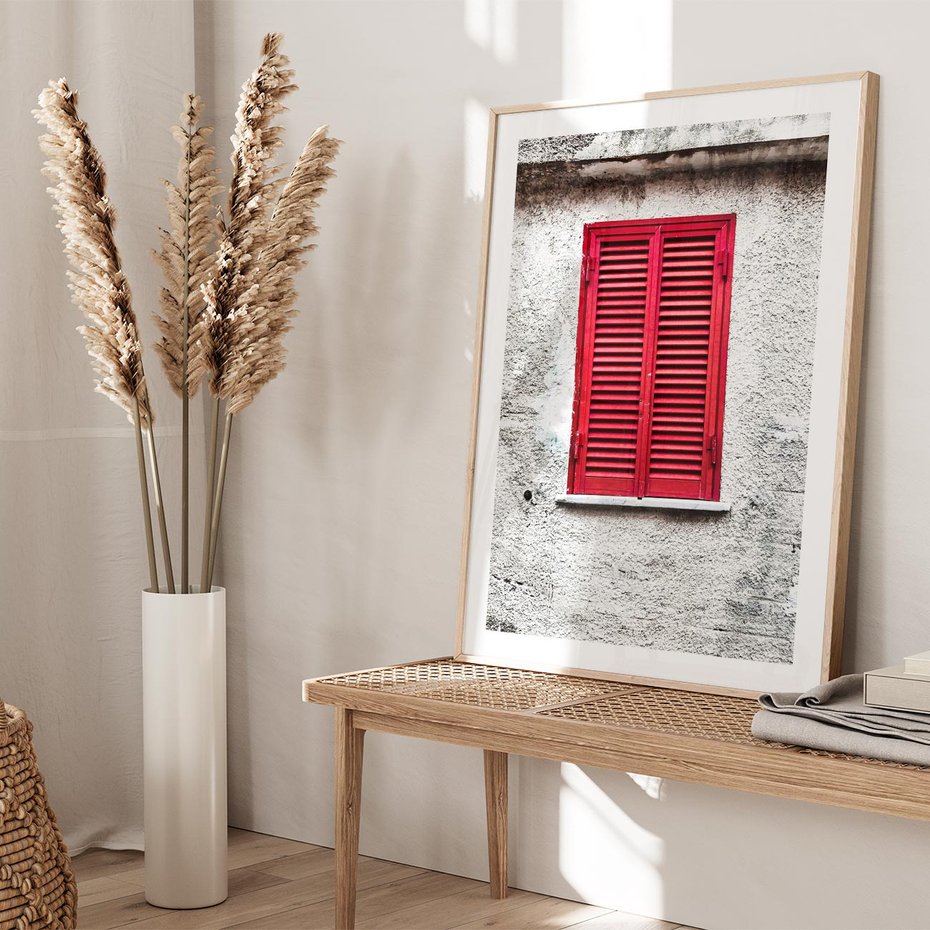 Plakat w ramie 40x50 - Okno z Czerwonymi Okiennicami - stare okno, kamienica - rama drewno
