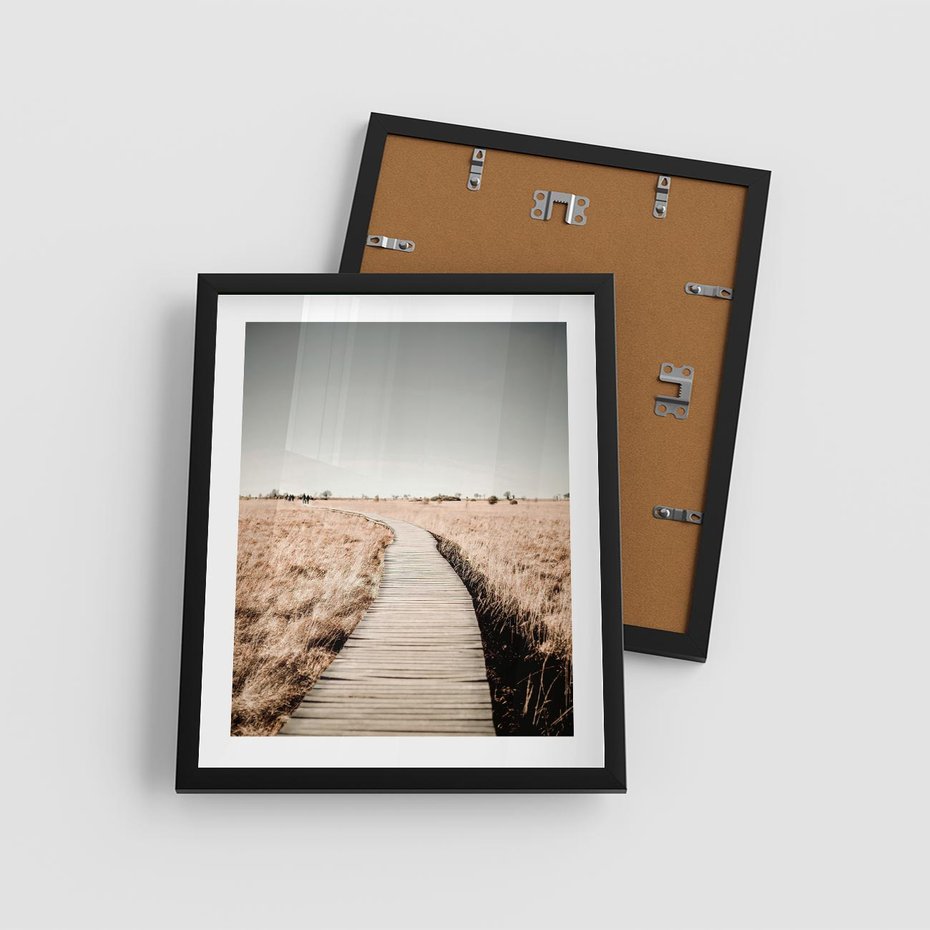 Plakat w ramie 40x50 - Spacer Ścieżką w Suchych Trawach - ścieżka wśród suchych traw - rama czarna
