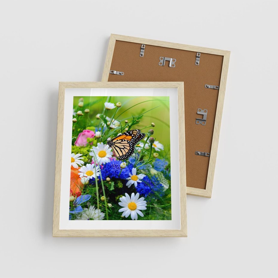 Plakat w ramie 40x50 - Kwiatowy Taniec - motyl, kwiaty - rama drewno