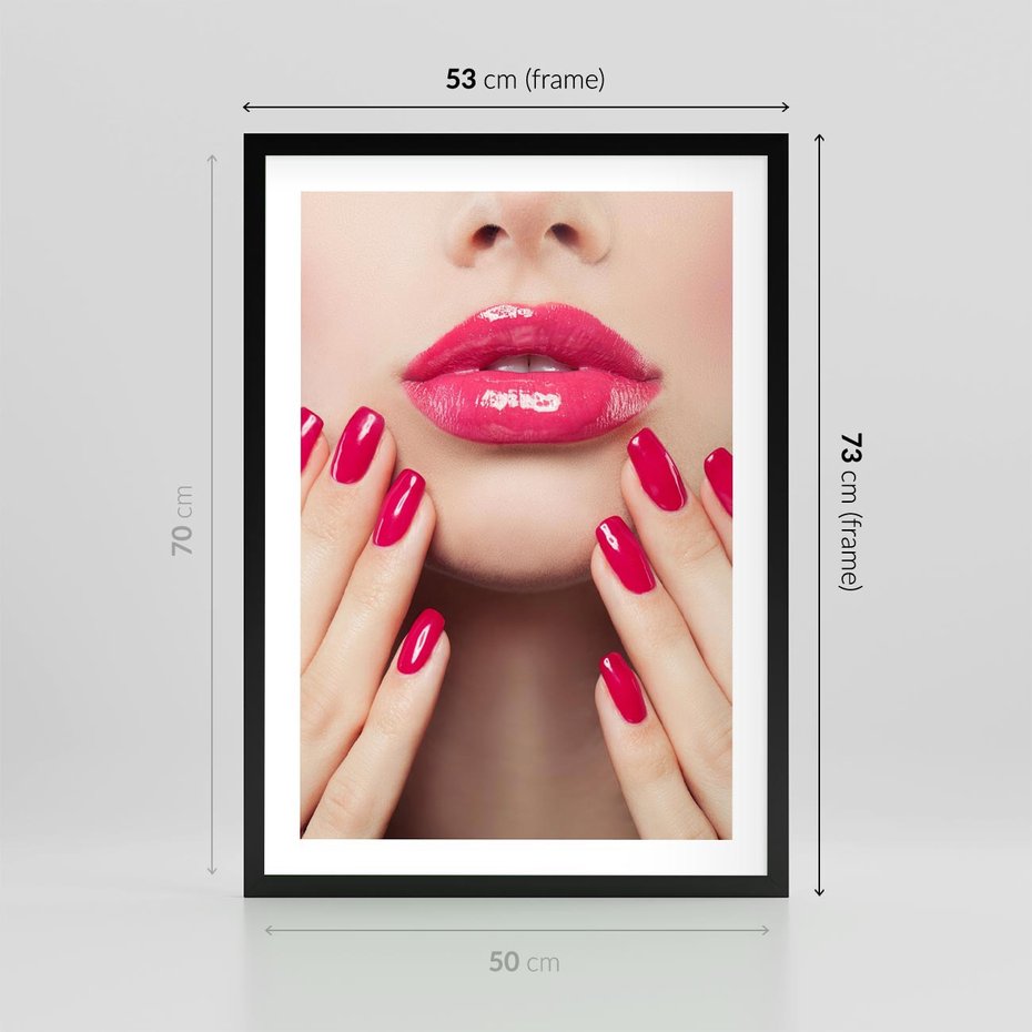 Plakat w ramie 50x70 - Wyrażenie Piękna - paznokcie, usta - rama czarna