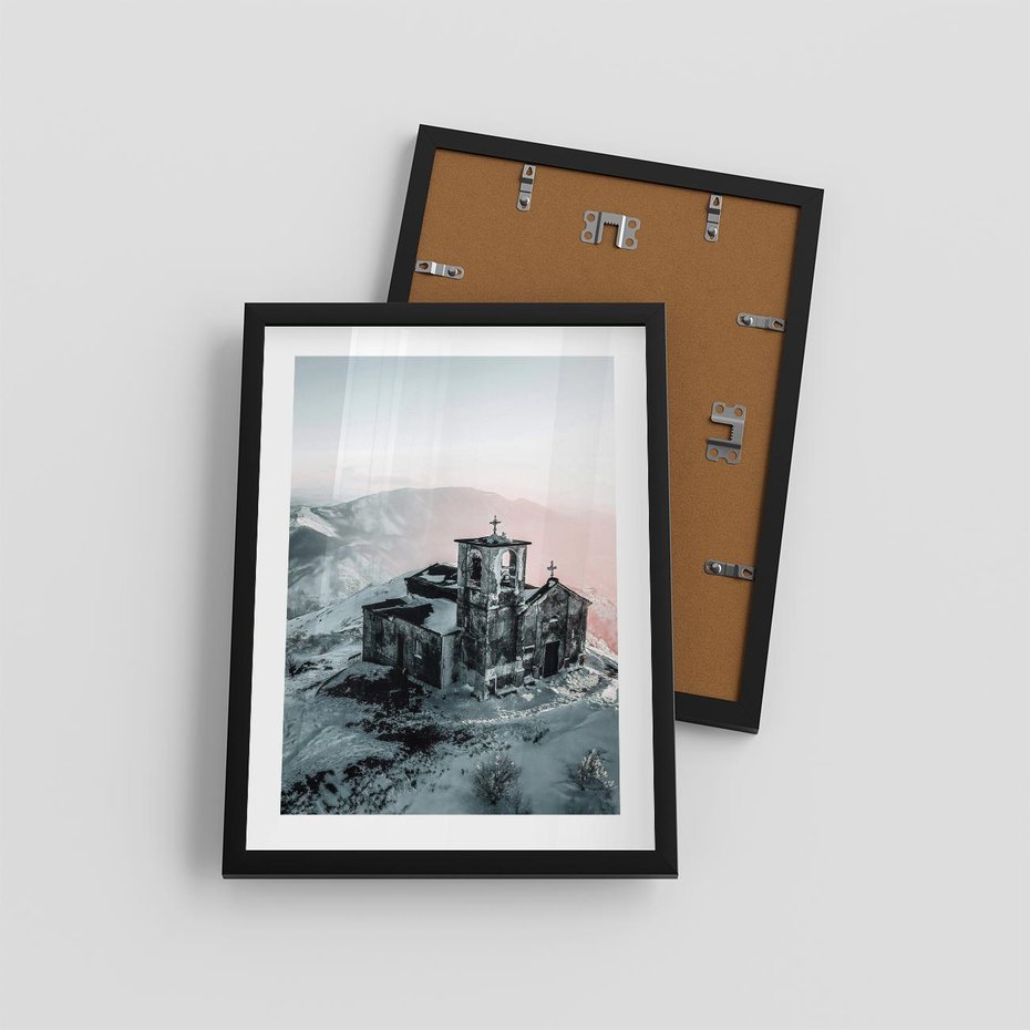 Plakat w ramie 30x40 - Stary Kościół w Górach - stary kościół, ruiny - rama czarna