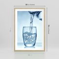 Plakat w ramie 50x70 - Chłodząca szklanka wody - szklanka, wody - rama drewno
