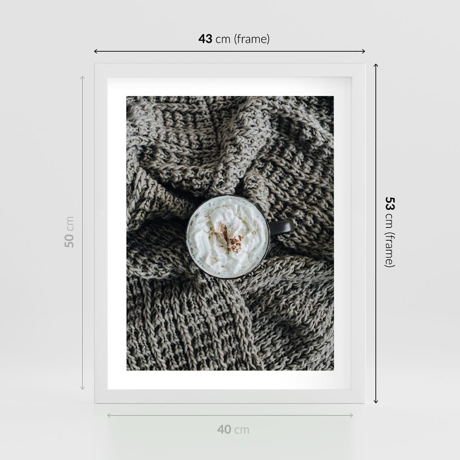 Plakat w ramie 40x50 - Relaks z Kawą i Kocem - ciepły wełniany koc, kawa z bitą śmietaną - rama biała