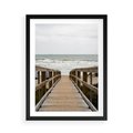 Plakat w ramie 50x70 - Morze i drewniany pomost - morze, pomost - rama czarna