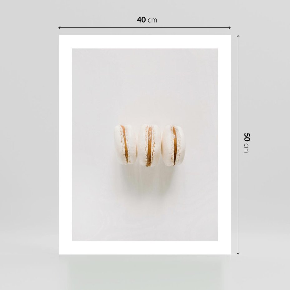 Plakat bez ramy 40x50 - Delikatność w Bieli - białe ciateczka. makaroniki, minimalistyczne zdjęcie