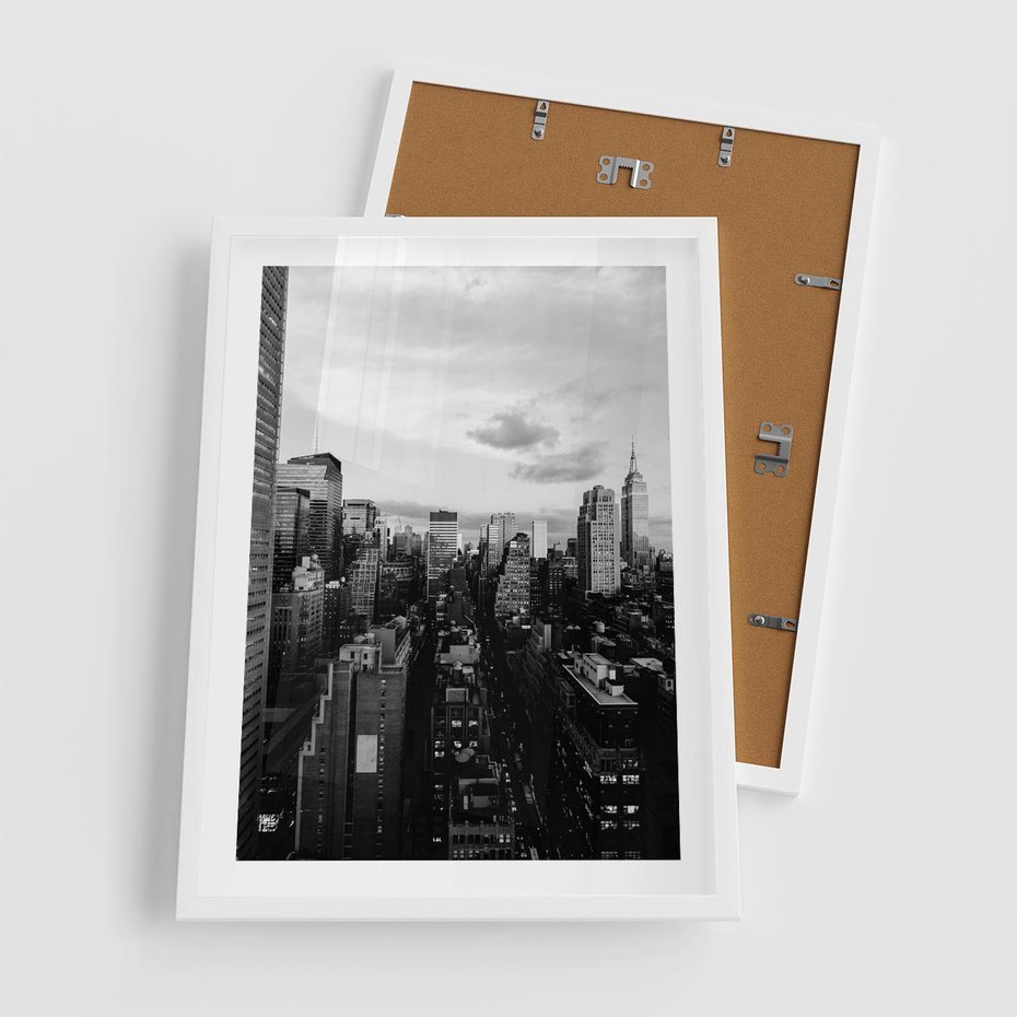 Plakat w ramie 50x70 - Wibracje Miejskiego Życia - miasto, wieżowce - rama biała