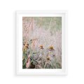 Plakat w ramie 40x50 - Przyroda w Pełnym Blasku: Kolorowa łąka z Kwiatami - łąka, kwiaty na łące - rama biała