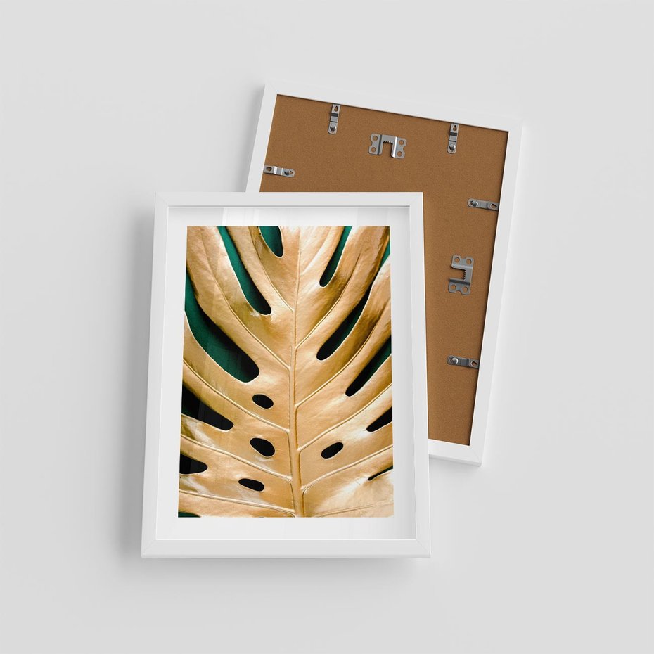 Plakat w ramie 30x40 - Piękno i Styl - złote, liście - rama biała