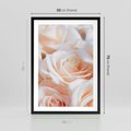 Plakat w ramie 50x70 - Aromatyczna Piękność - płatki herbacianej róży, kwiaty - rama czarna