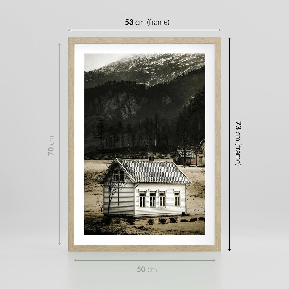Plakat w ramie 50x70 - Ciepło i Urok Górskiego Domku - domek w górach, sepia - rama drewno