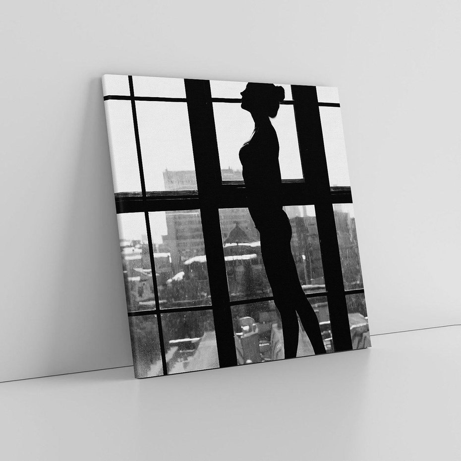 Obraz na płótnie 70x70 - Piękno Kobiecej Formy - retro zdjęcie, czarno białe