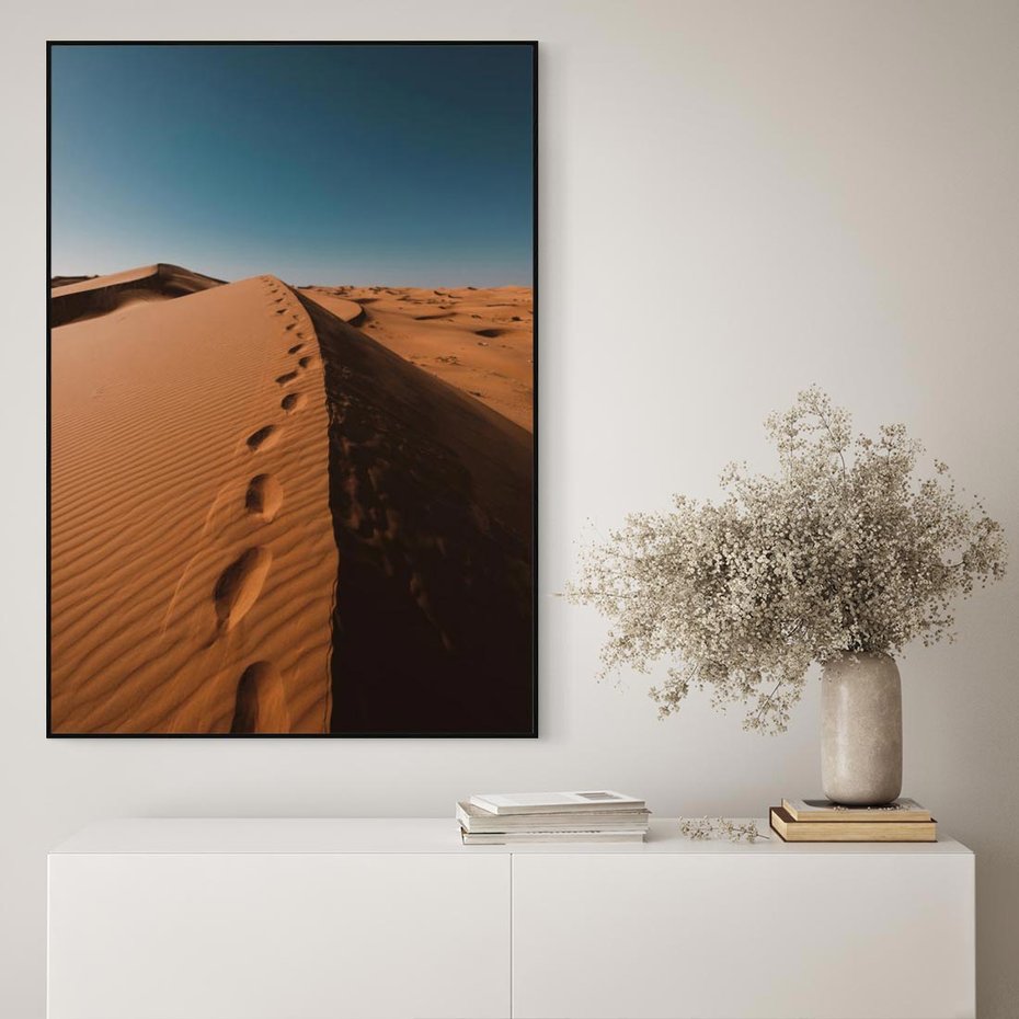 Obraz w ramie 50x70 - Piasek pustyni w ogniu - pustynia, piasek - rama czarna