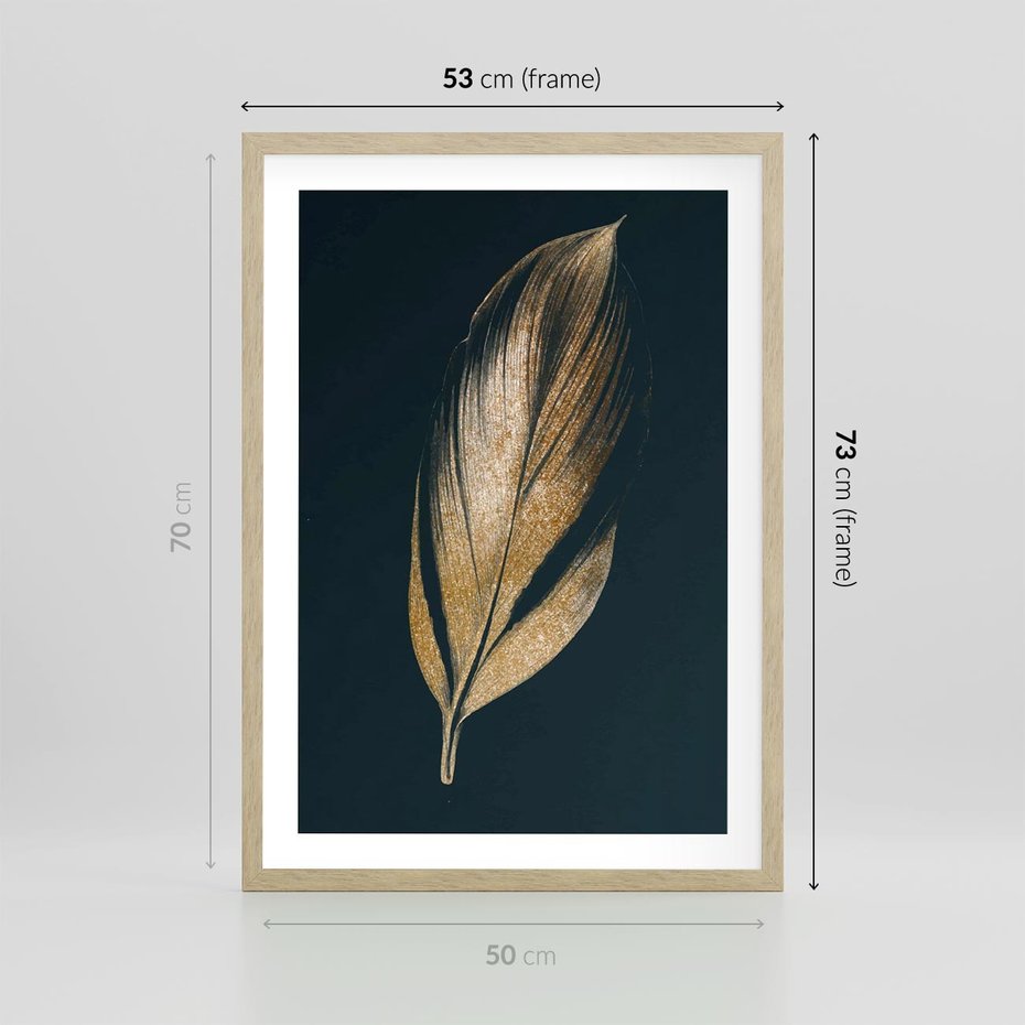 Plakat w ramie 50x70 - Mroczne Złoto - nowoczesna grafika, złoty liść na czarnym tle - rama drewno
